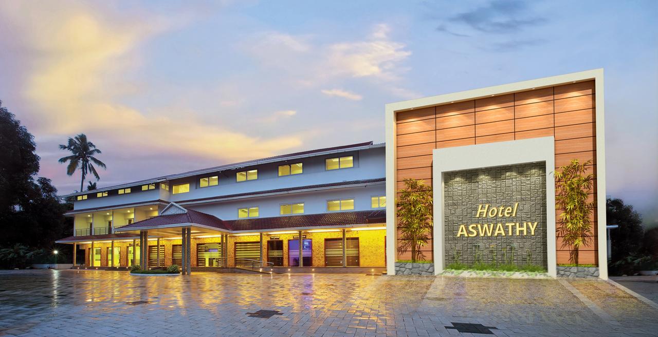 Hotel Aswathy Kodungallur Exterior photo